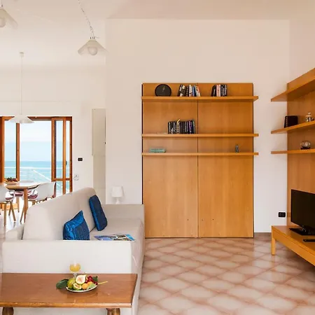 Apulianstay- Elvira Faccia di Trippa di Monte